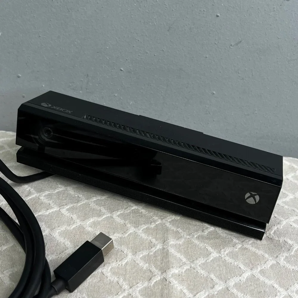 Kinect Xbox One Model 1520 Wired Motion Sensor Unit Black Bar